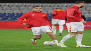 Göztepeli Emir Ortakaya, istikrarıyla dikkat çekiyor