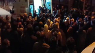 Hakkaride 2 çocuk annesi kadın evde boğazı kesilmiş halde ölü bulundu