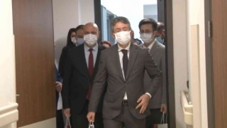 Hastane odasında üniversite sınavına hazırlanan genç kıza bakanlıktan tam destek