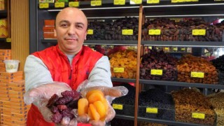 Havalar soğuyunca enerji ve sağlık deposu kuru meyvelere talep arttı