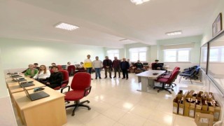 Hediye bilgisayarlar ile bilişim sınıfı kurdular
