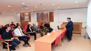İİBFden “Tavsiyelerin Davranış Üzerindeki Etkisi” semineri