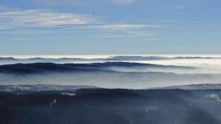 Ilgaz Dağının eteklerinde mest eden sis manzarası havadan görüntülendi
