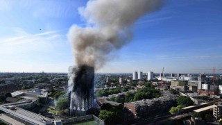 İngilterede hükümet Grenfell yangınında eksiklikleri olduğunu kabul etti