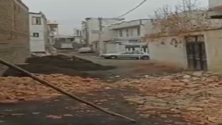 İrandaki depremden etkilenen Azerbaycan Türkleri yardım bekliyor