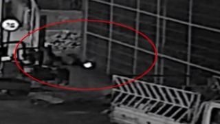 İş yerini kundaklayan 2 zanlı tutuklandı