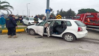 Işık ihlali kazaya neden oldu: 3 yaralı