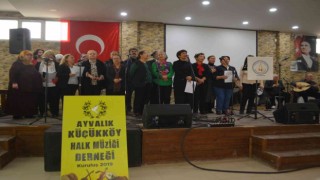 İvrindili engelli çocuklara Ayvalıktan türkü terapisi