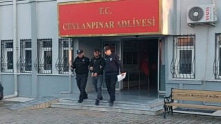 İzmirde hırsızlık suçundan aranan zanlı Şanlıurfada yakalandı