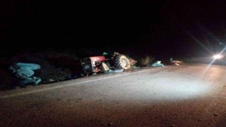 İzmirde yoldan çıkan traktör devrildi, 1 kişi hayatını kaybetti