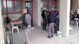 Jandarma ekipleri vatandaşları dolandırıcılık ve hırsızlık olaylarına karşı bilgilendirdi
