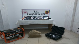 Jandarma ekiplerinden kaçak kazıya suçüstü