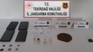 Jandarma uyuşturucuya geçit vermedi