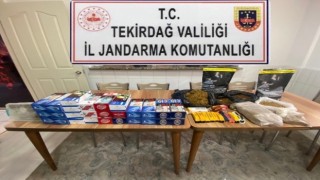 Kaçakçılara jandarma darbesi: Binlerce makaron, kilolarca kaçak tütün ele geçirildi