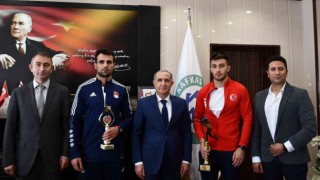Kafkas Üniversitesi öğrencileri Türkiye Şampiyonu oldu
