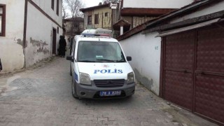 Karabükte bir kadın evinde ölü bulundu