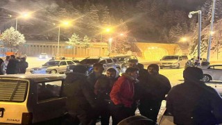 Karın keyfini Zigana Dağında horon ve kolbastı oynayarak çıkardılar