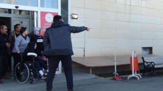 Karsta öğrenci servisi takla attı: 1 ölü, 14 yaralı