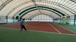 Kayapınarda 119 kişi tenis kortunda kozunu paylaştı