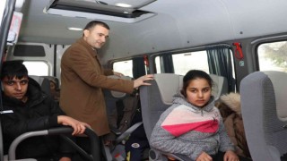 Kaymakamdan öğrencilere emniyet kemeri uyarısı
