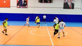 Kemerde kurumlar arası futsal turnuvası başladı