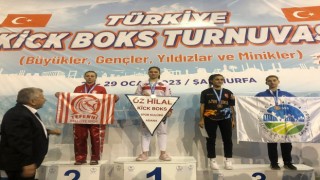 Kick boks turnuvasına Sakarya Büyükşehirli sporcular damga vurdu