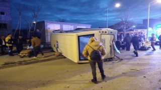Kırklarelinde halk otobüsü ile otomobil çarpıştı: 7 yaralı