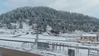 Kış yeni geldi: Adanada da karla mücadele başladı