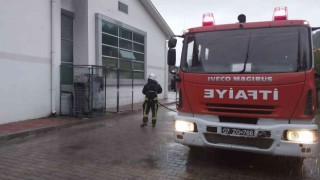Klima motorunda çıkan yangın söndürüldü