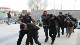 Kökünü kurutma operasyonunda 33 kişi adliyede