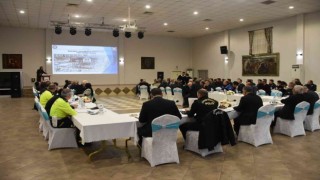 Konya Emniyet Müdürü Engin Dinç muhtarlarla bir araya geldi