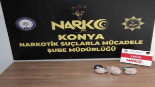 Konyada kadınların kaldığı evdeki yastıktan eroin çıktı