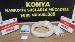 Konyada kamyondaki mobilyaların arasından uyuşturucu çıktı