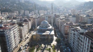 Korozyon tehdidi altındaki caminin güçlendirilmesine ‘Ticarethane engeli