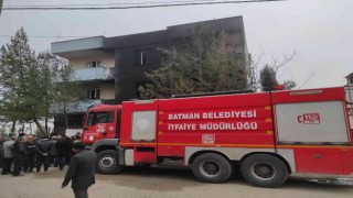 Kozlukta market yangınında 2 kişi hafif derecede yandı, 10 kişi dumandan zehirlendi