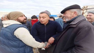 Küçükbaş hayvan pazarında kış mevsimi olması rağmen alışverişler hızlandı