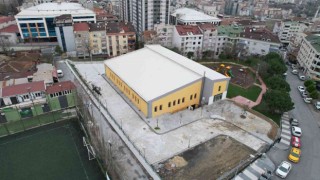 Küçükköy yarı olimpik yüzme havuzu açılış için gün sayıyor