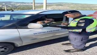 Kurallara uymayan sürücüler jandarmadan kaçamadı
