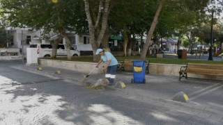 Kuşadasında 70 bin ton evsel atık toplandı