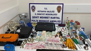 Kütahyada hırsızlık zanlısı çalıntı malzemelerle yakaladı