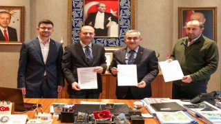 Kütahyanın Parmakören Mahallesi bölgesindeki fay hattının tespiti için protokol imzaladı