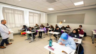 Lise öğrencilerine ücretsiz deneme sınavı yapıldı