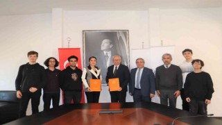 Liseliler, projelerini üniversitede yapacak