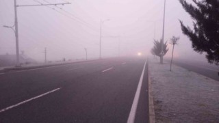 Malatya-Elazığ karayolunda sis etkili oldu