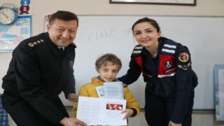 Malatyada komutanlar karne dağıttı