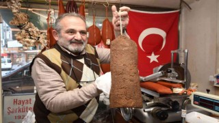 Manda pastırması, sığır pastırmasının yerini alıyor