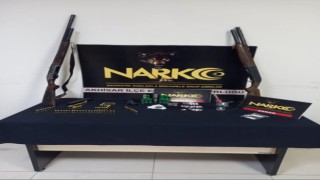 Manisada 15 adrese eş zamanlı uyuşturucu operasyonu: 14 gözaltı