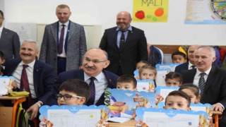 Manisada 263 bin öğrenci ve 19 bin öğretmenin yarıyıl tatili başladı