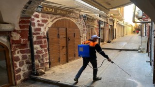 Mardinde 193 bin çöp konteyneri, 80 bin rögar ve binlerce nokta ilaçlandı