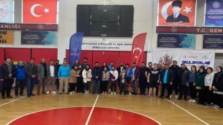 Masa tenisinde şampiyonlar belirlendi